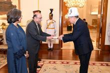 Kyrgyz ambassador presents credentials to President of Pakistan