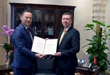 President Zhaparov presents yurts to Presidential Administration of Turkey 