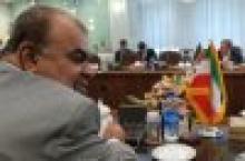 Oil Minister: Oil Ban An Archaic Scenario   