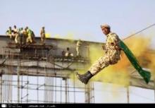 Iran's army commandoes stage war games