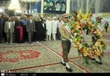 Iran's religious minorities pay tribute to late Imam