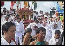 Colourful annual vegetarian festival in Thailand's South